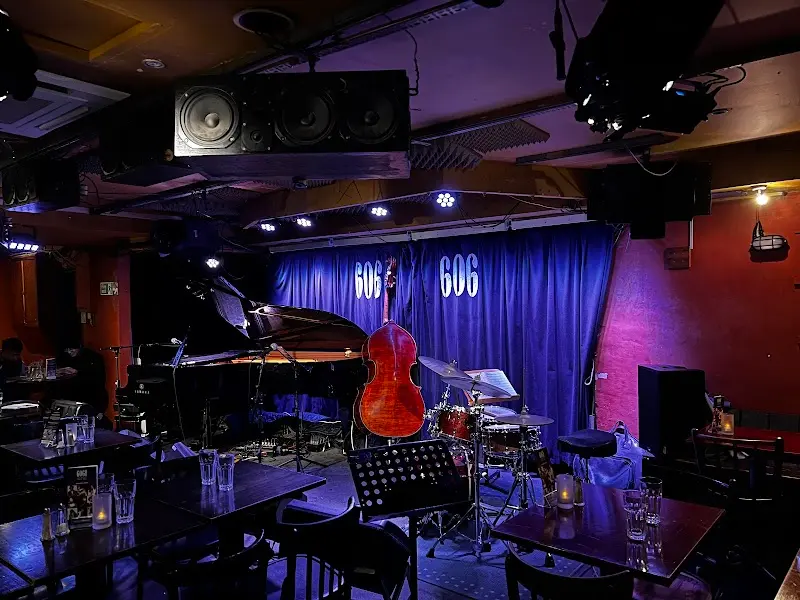 606 Club exterior