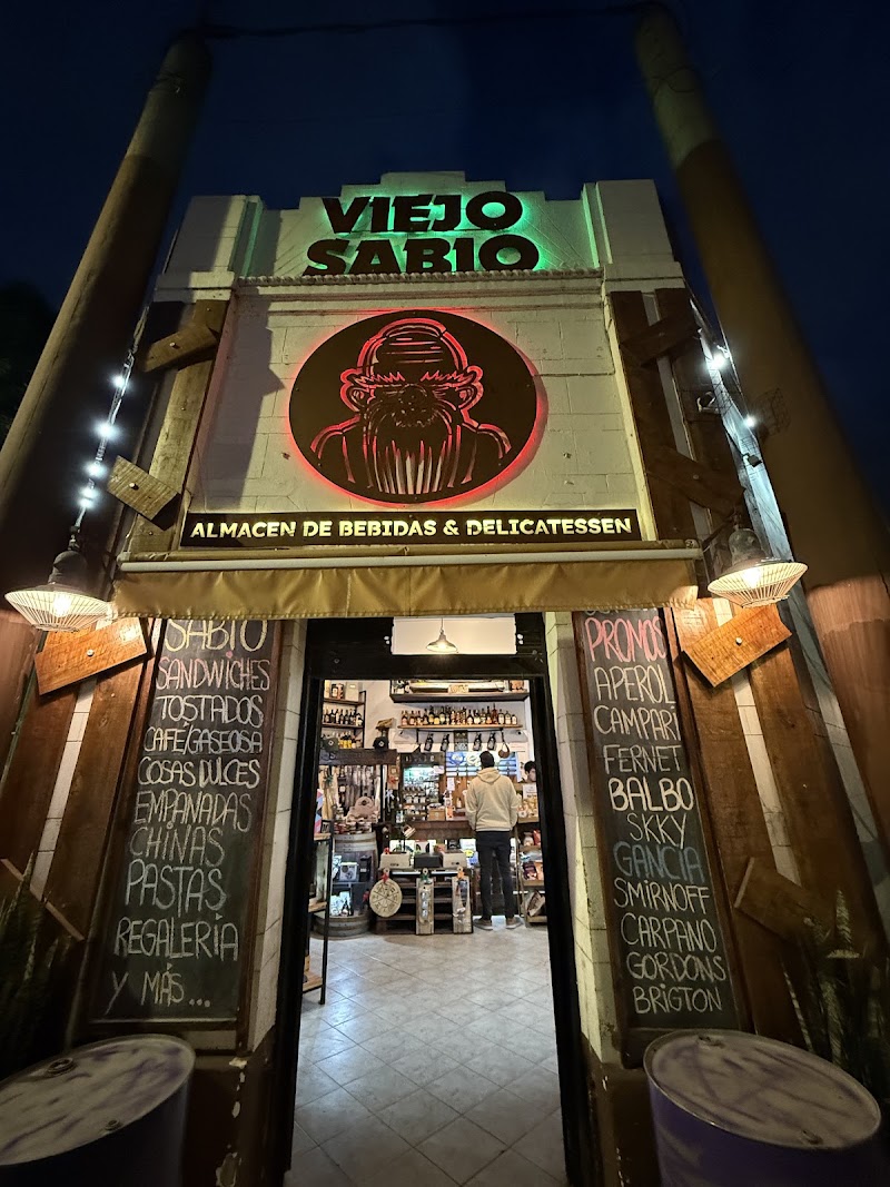 Viejo Sabio - Almacén de bebidas & Delicatessen exterior