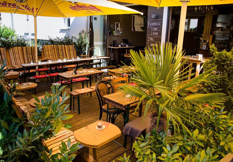 Phono Craftbeer Bar exterior