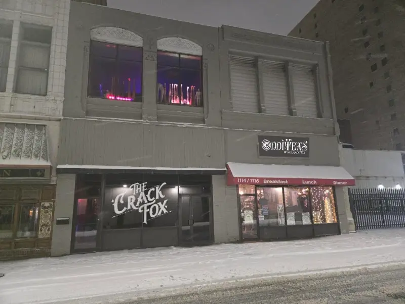 The Crack Fox exterior