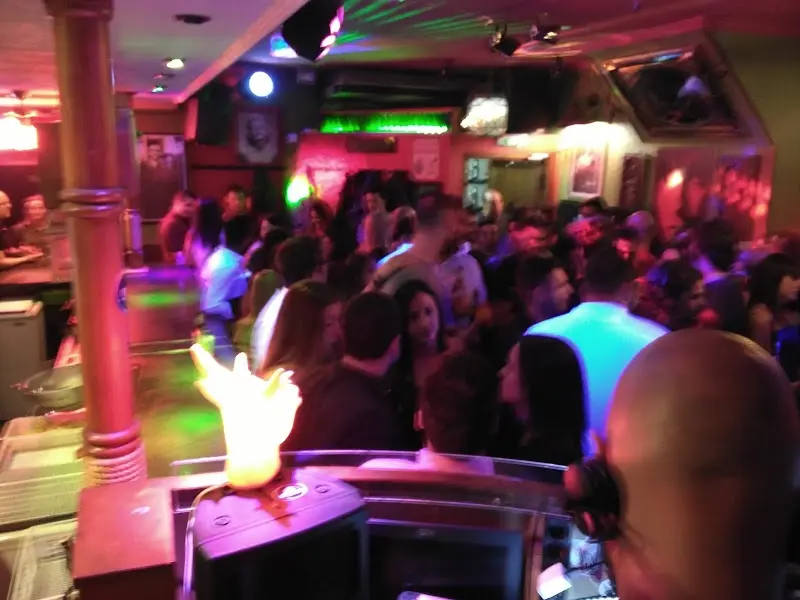 Capitan Tan exterior