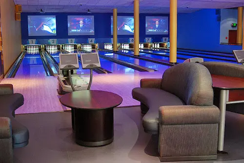 Flamingo Bowl exterior
