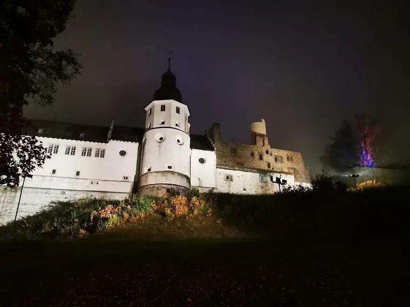 Rittersaal im Schloss Hellenstein exterior