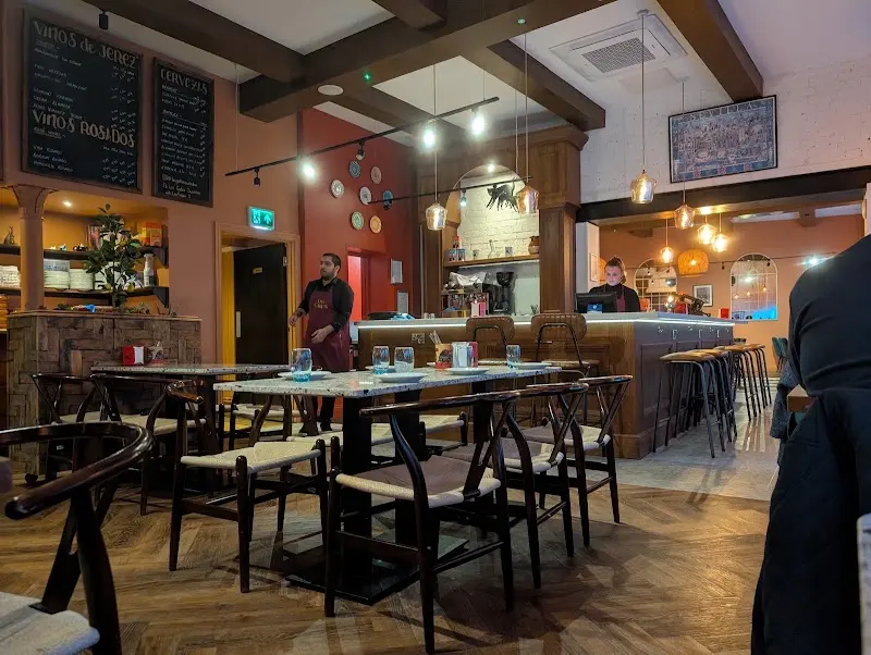 Los Gatos exterior