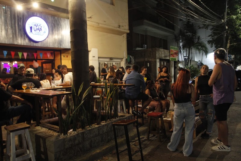 Mais Uma tu almacen de cerveza exterior