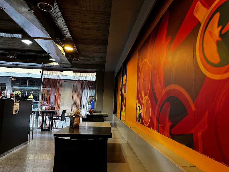 CREPERIA PIZZERIA SEGLE XXI exterior