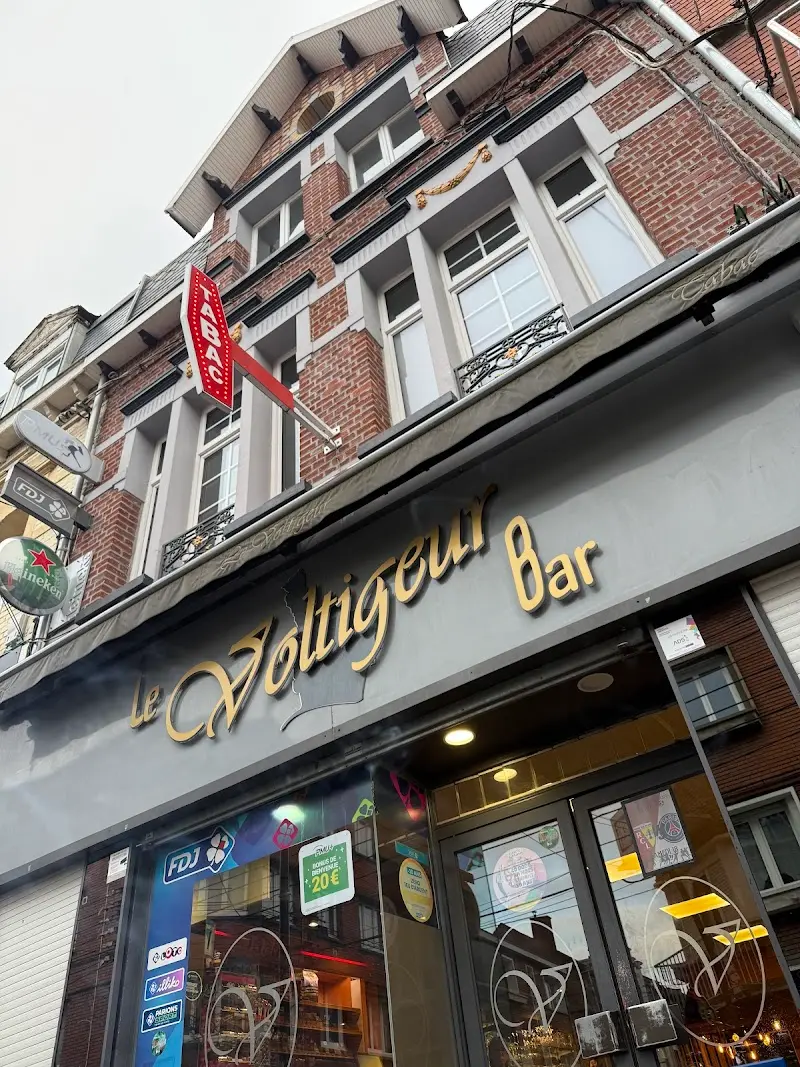 LE VOLTIGEUR exterior
