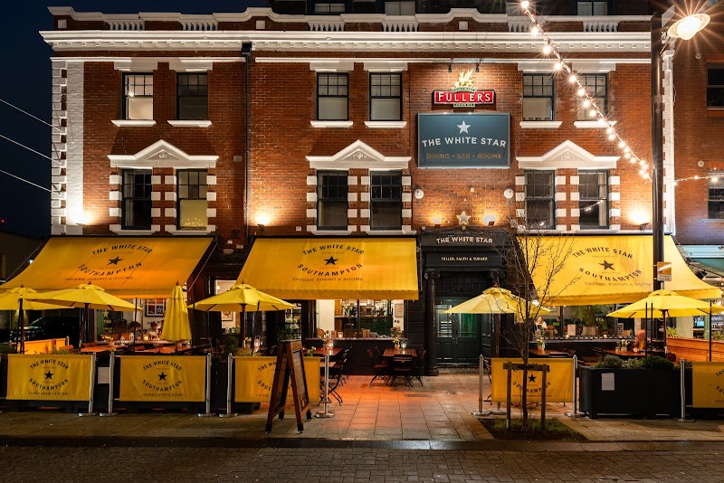 The White Star Tavern, Southampton exterior