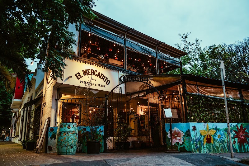 Café Rumano exterior