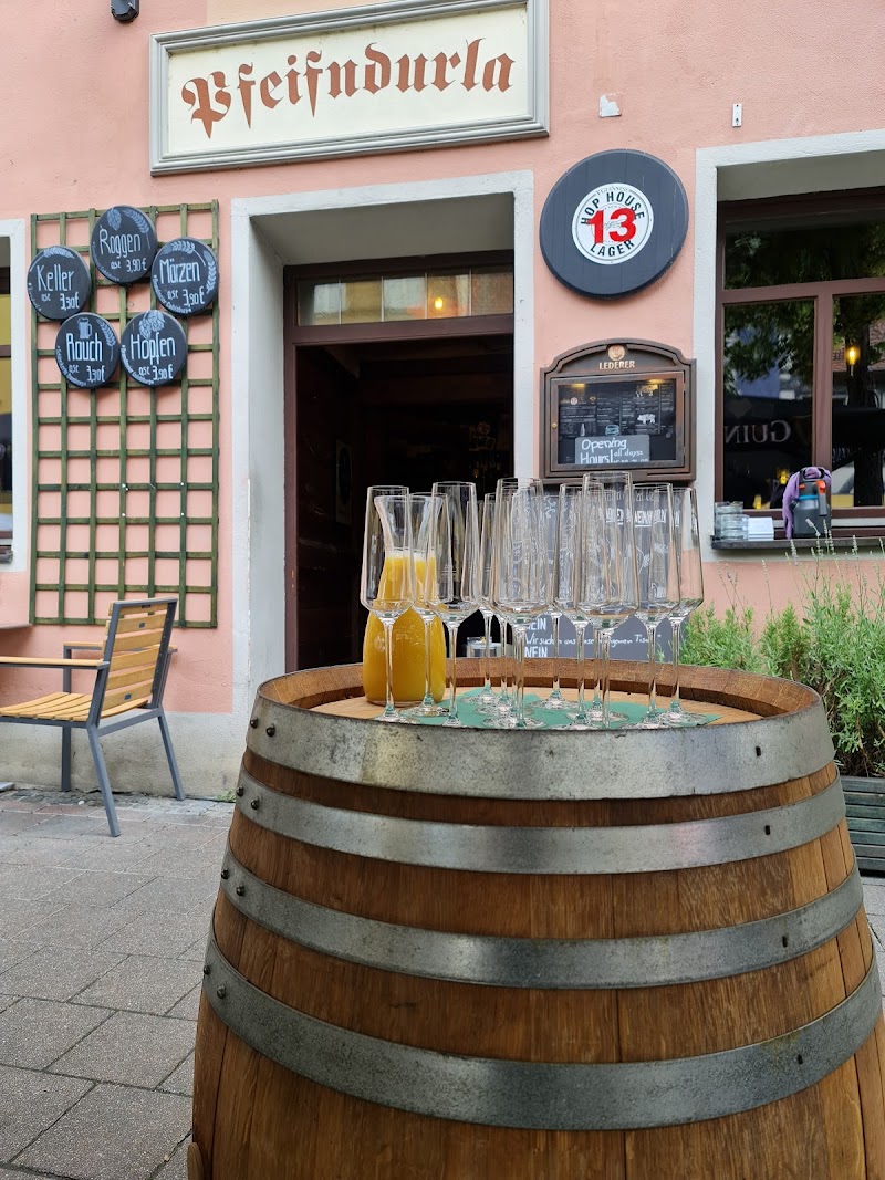 Cheers im Pfeifndurla / Fürth exterior
