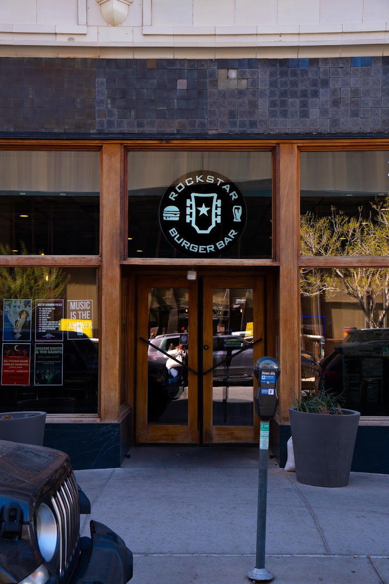 Rockstar Burger Bar | Downtown exterior