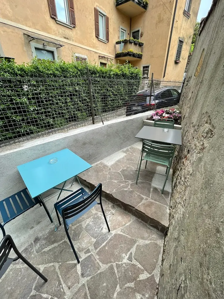 Pizza alla Fara exterior