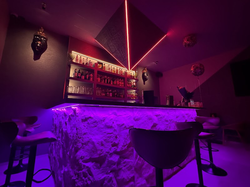 Kiosk Bar exterior