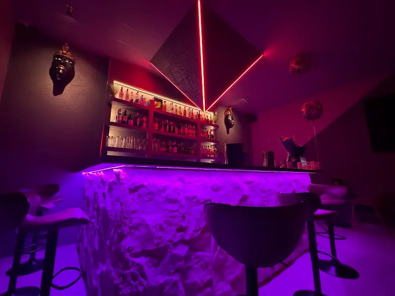 Kiosk Bar exterior