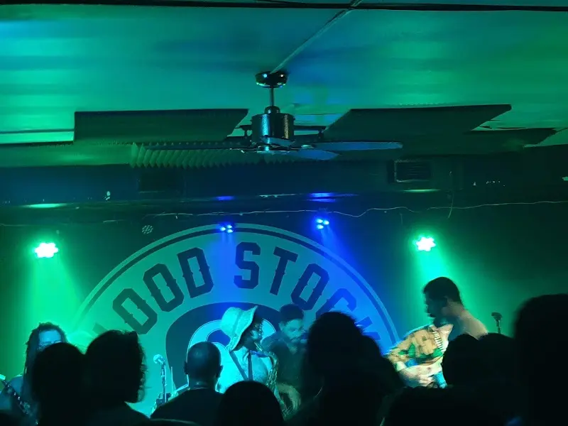 Woodstock69 Rock Bar exterior