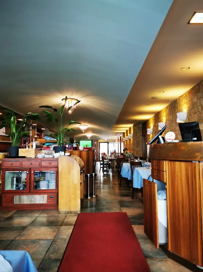 Distinto Restaurant exterior