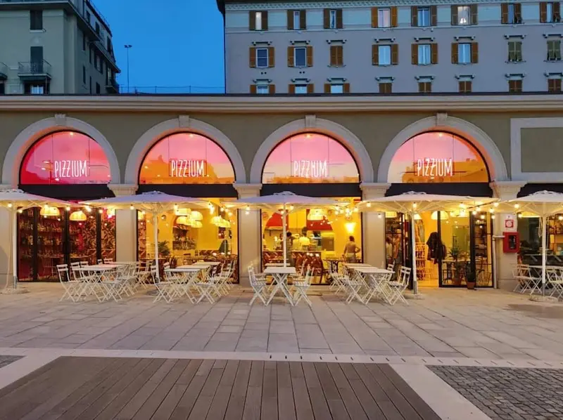 Pizzium - Genova Corso Sardegna exterior