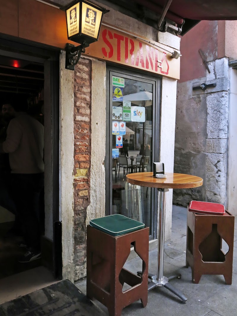 STRANI exterior