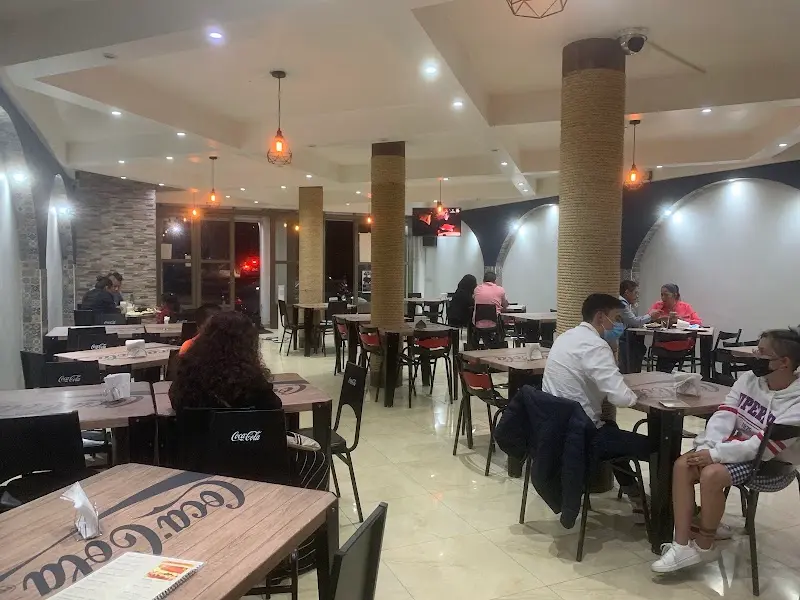 Antojitos "La Morena" exterior