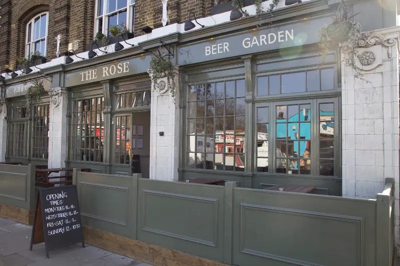 Rose Pub & Kitchen exterior