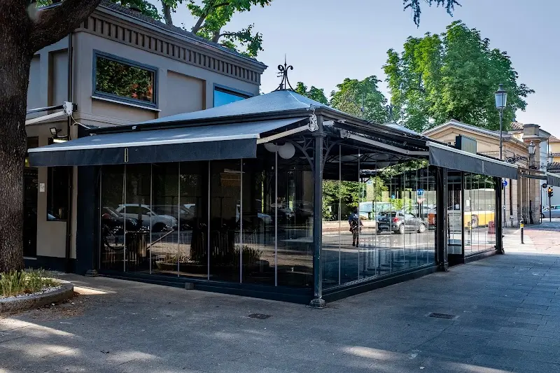 Barino exterior