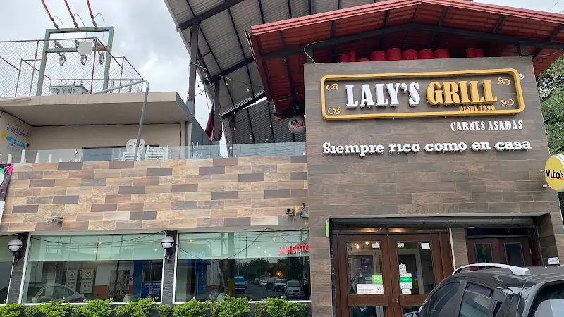 Laly's Restaurante exterior