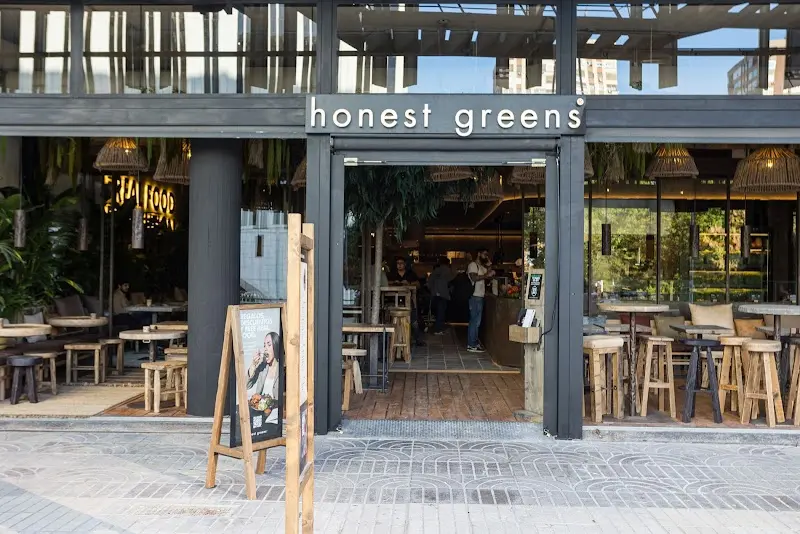 Honest Greens Castellana exterior