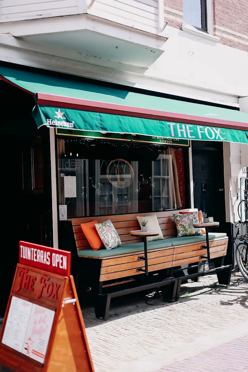 The Fox exterior