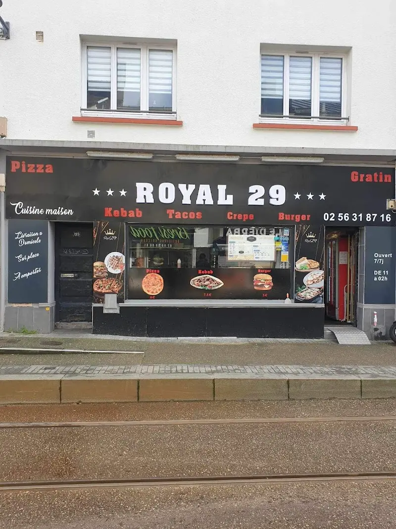 Royal 29 exterior