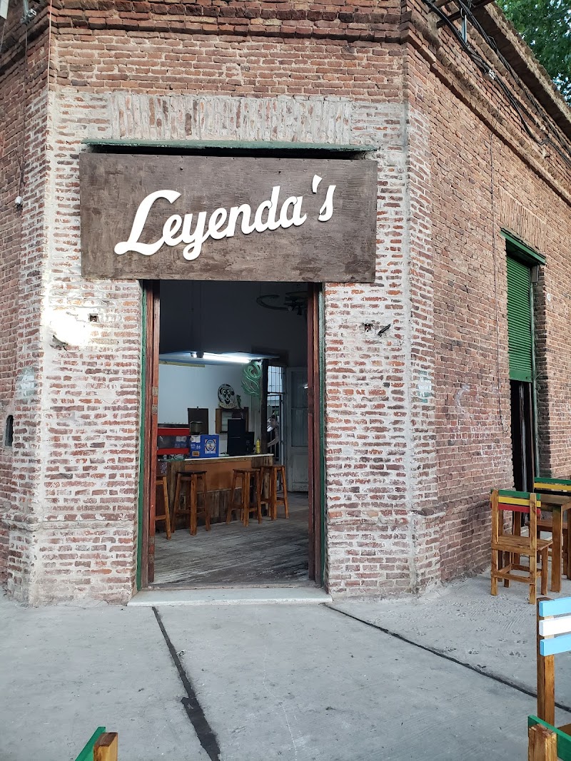Leyenda's Bar exterior