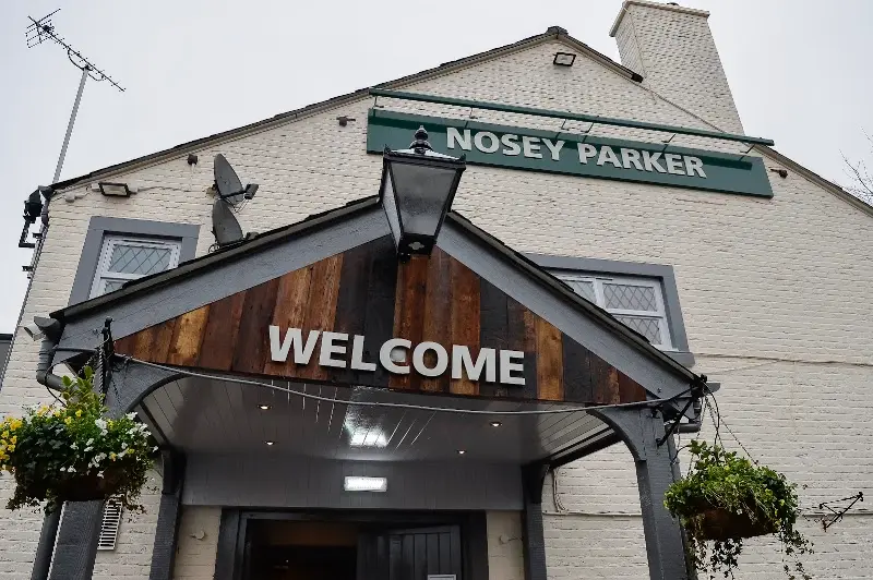 Nosey Parker exterior