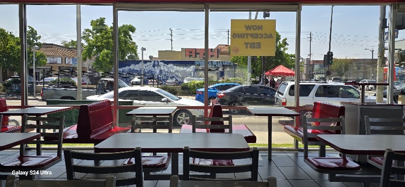 Tacos Gavilan exterior