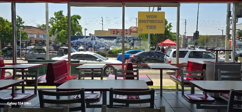 Tacos Gavilan exterior