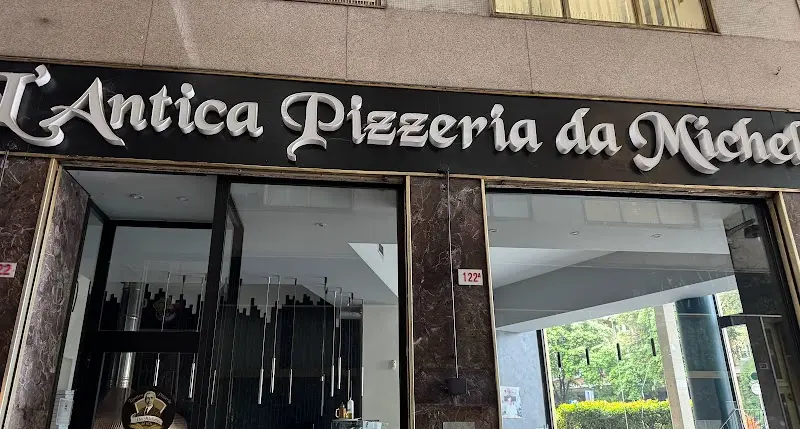 L' Antica Pizzeria da Michele exterior