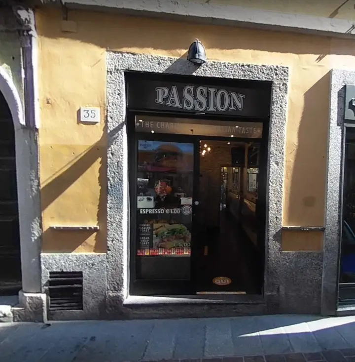 Passion Como exterior