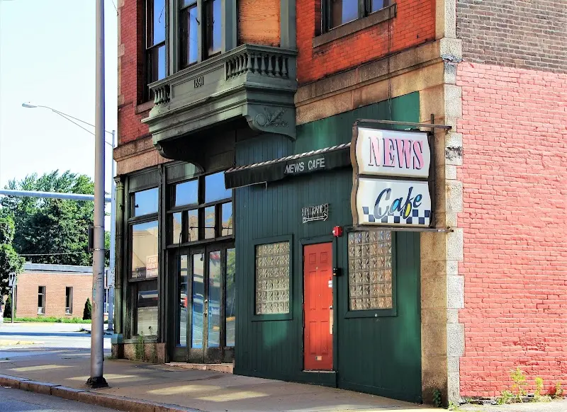 News Cafe exterior