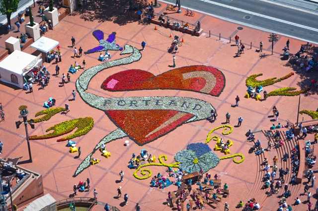 Pioneer Courthouse Square exterior