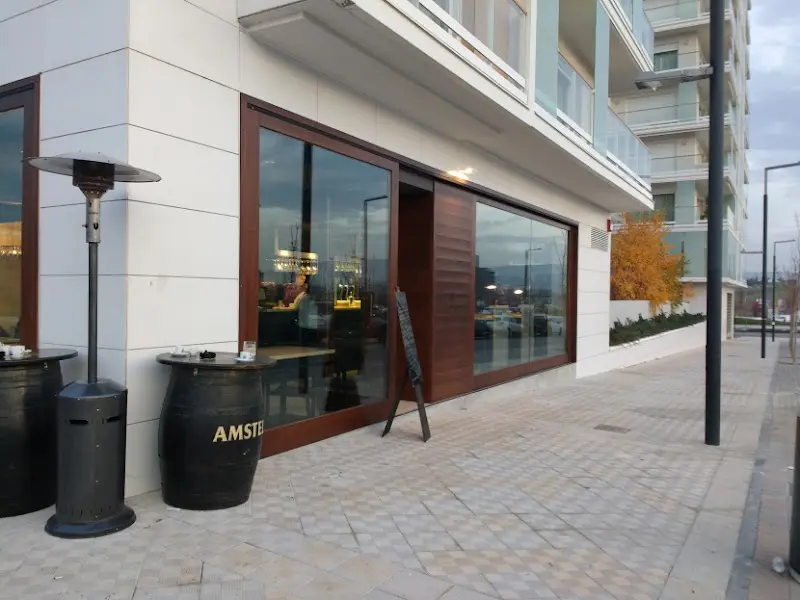 Akari Gastroteka exterior