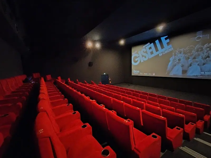 Pathé Boulogne exterior