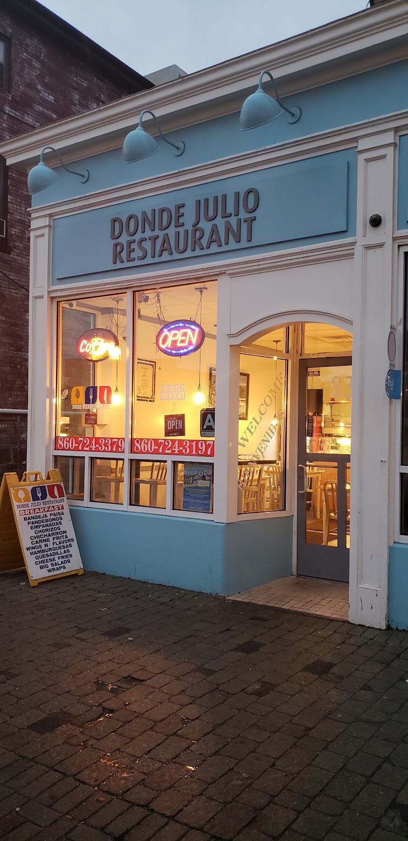 DONDE JULIO RESTAURANT exterior