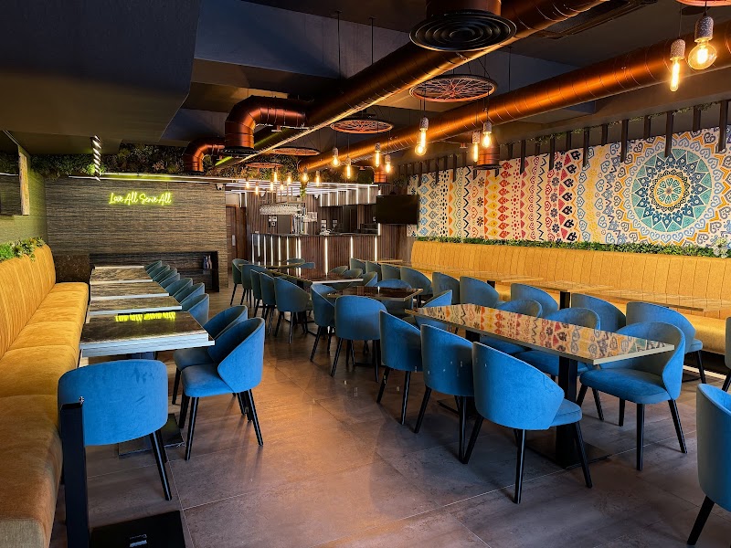 Meera's Bar & Restaurant exterior