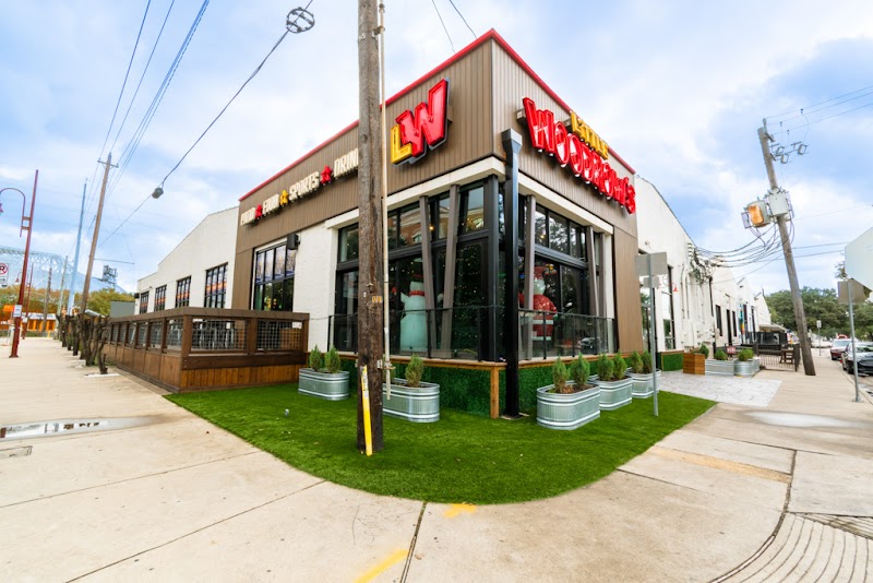 Little Woodrow's EaDo exterior