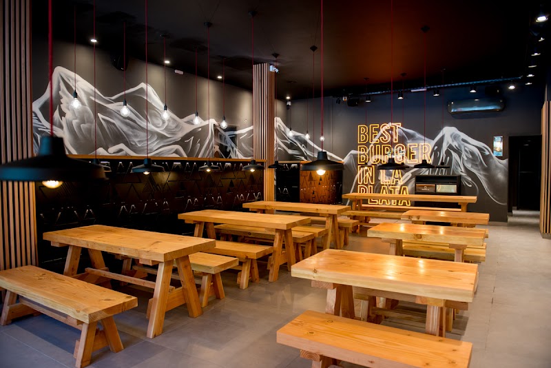 Weiss Burger La Plata exterior