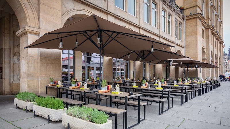 HANS IM GLÜCK - DRESDEN Altmarkt exterior