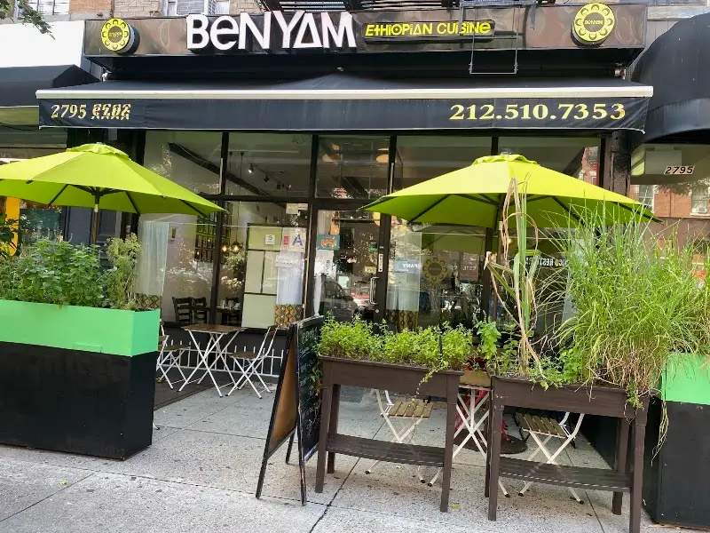 Benyam exterior
