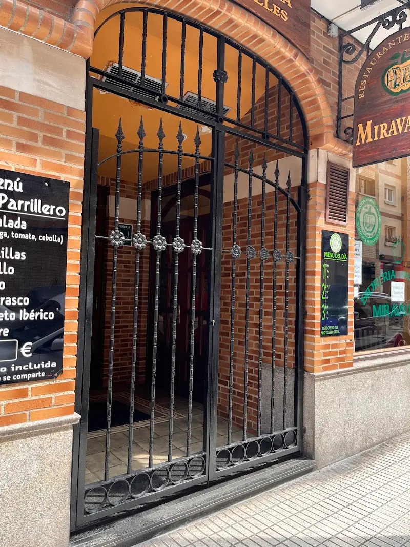 Sidrería Miravalles exterior