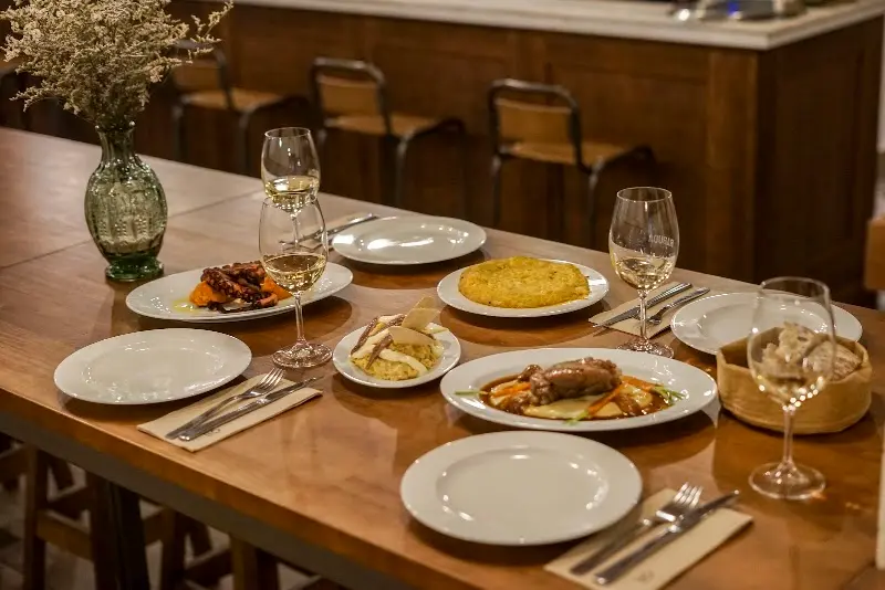 Taberna Rabuda | bar de tapas en Vigo exterior