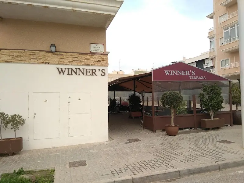 Winner's Bar exterior