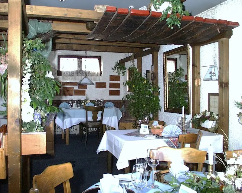 Restaurant "Weinstube zum Pfauen" exterior