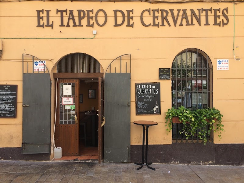 El Tapeo de Cervantes | Tapas y raciones | Centro de Málaga exterior